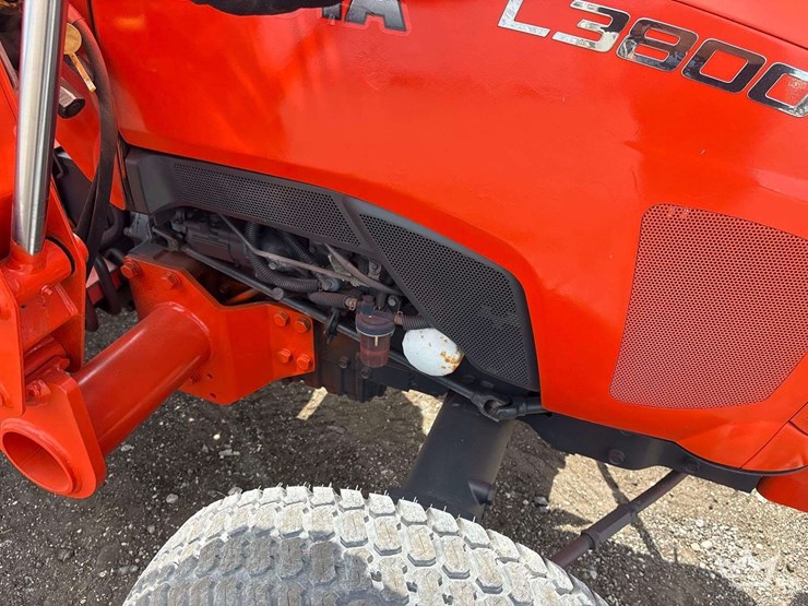 kubota-l3800-image-18
