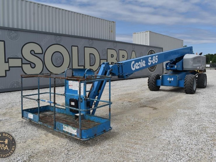 2013-genie-s85-image-2