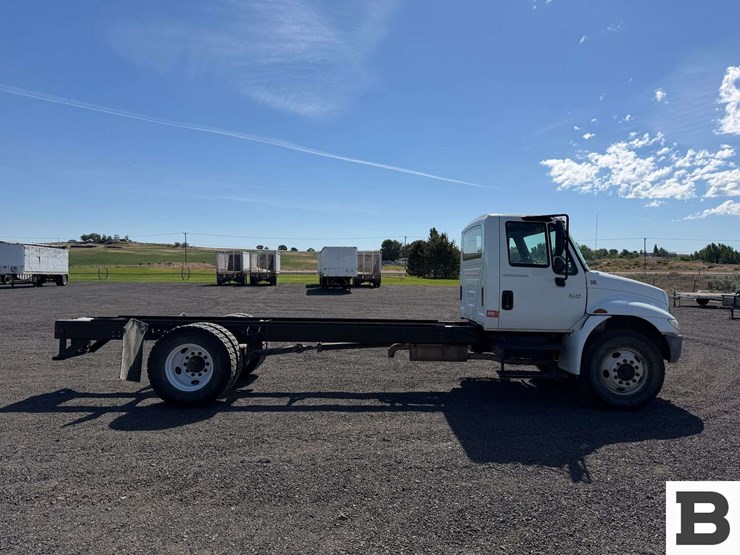 2006-international-durastar-4200-image-6