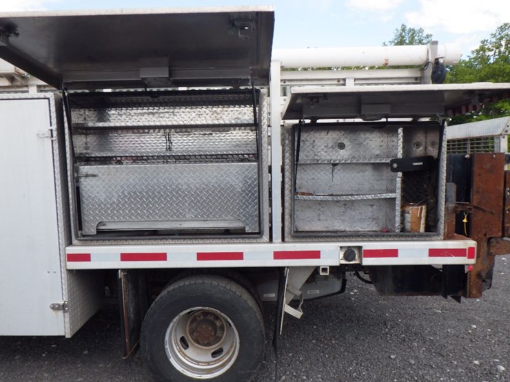 2016-ford-f350-xl-image-9