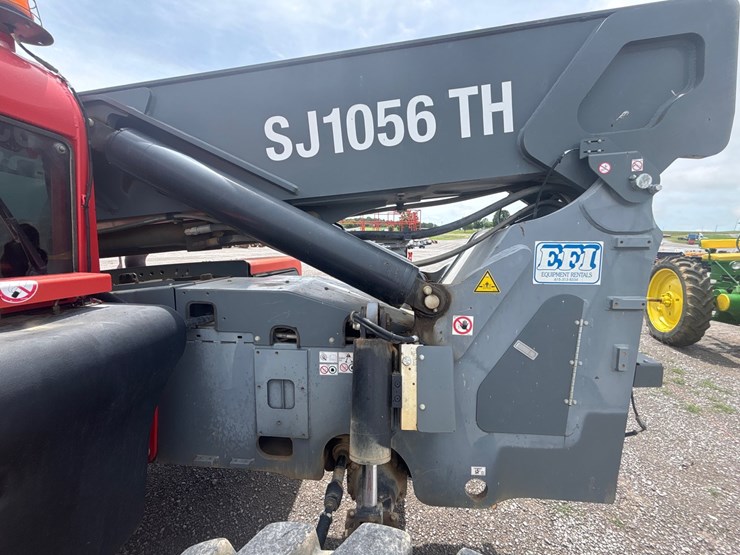 2019-skyjack-sj1056th-image-6