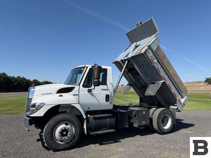 2009-international-workstar-7500-image-56