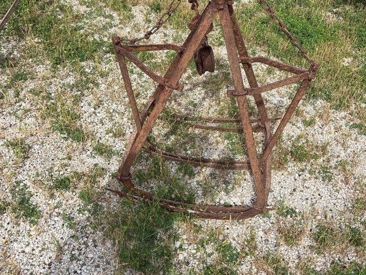 antique-hay-fork-image-2