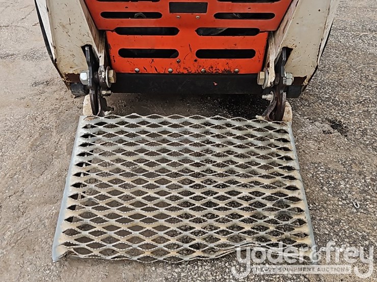 2014-bobcat-mt55-image-22