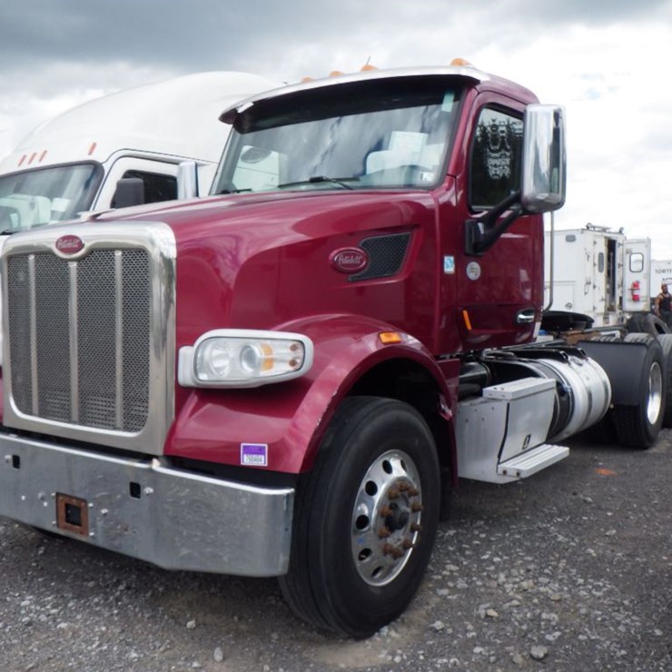 2019 PETERBILT 567