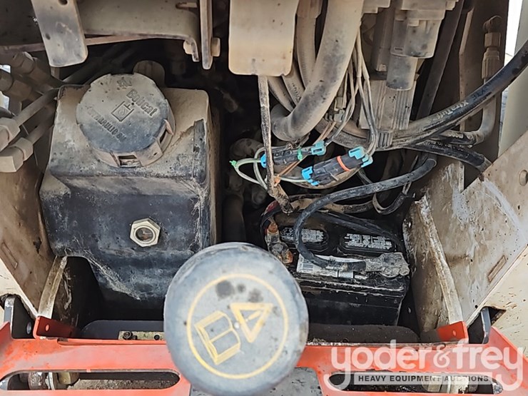 2014-bobcat-mt55-image-30