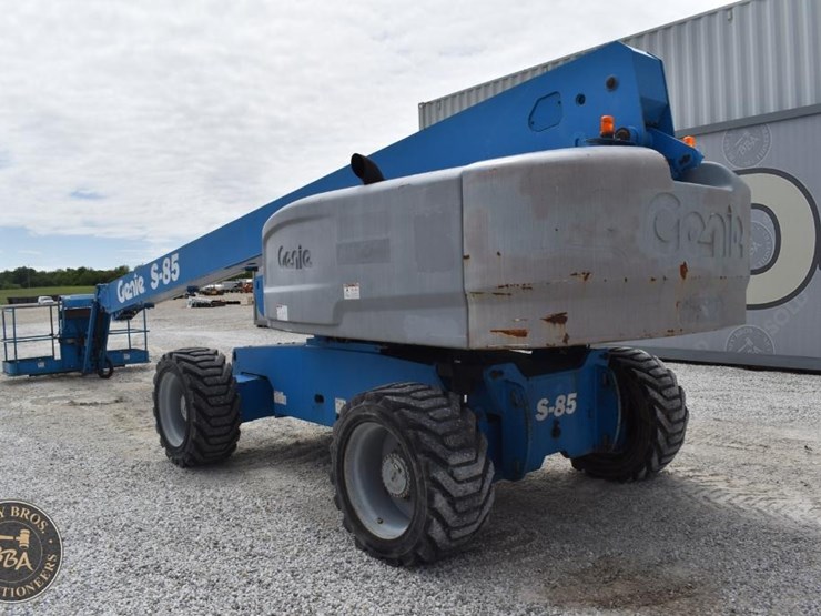 2013-genie-s85-image-7