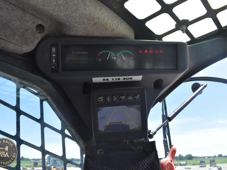 2019-deere-333g-image-44