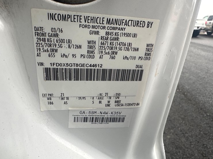 2016-ford-f550-xl-image-25