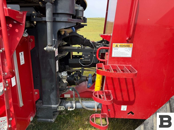 2015-case-ih-steiger-420-rowtrac-image-36
