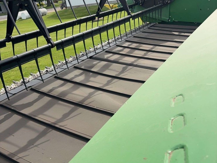 2014-john-deere-635f-image-16