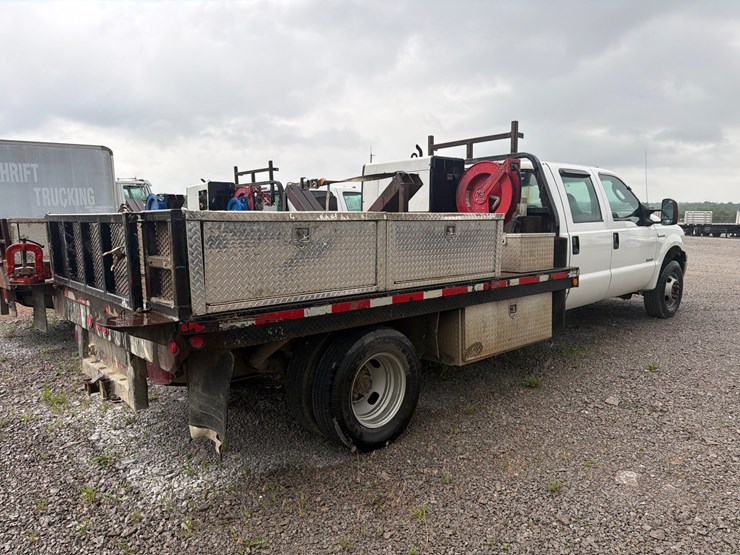 2006-ford-f350-image-4