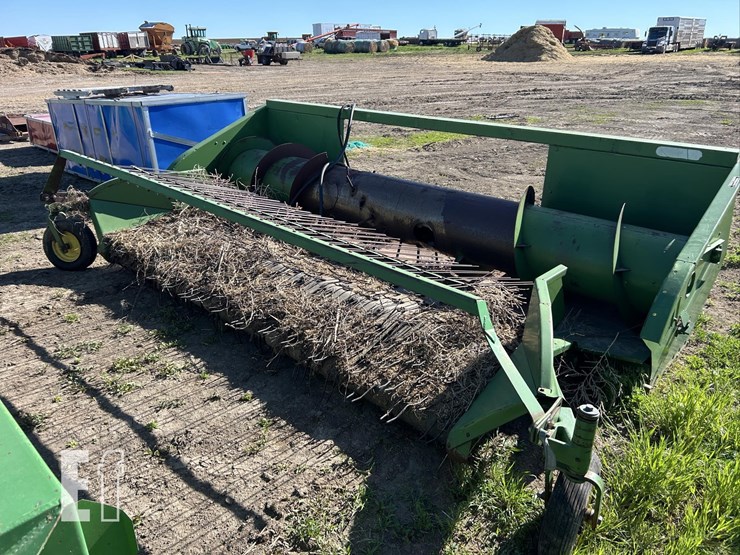 john-deere-pickup-header-3992-image-1