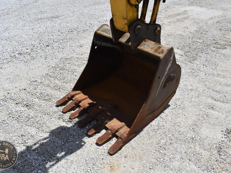 2020-komatsu-pc88mr-10-image-21