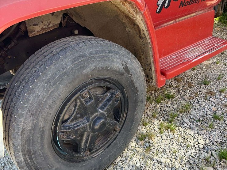 1982-ford-f700-image-8