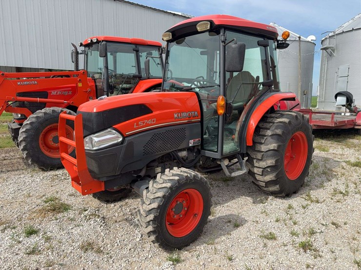 2010-kubota-l5740-image-4