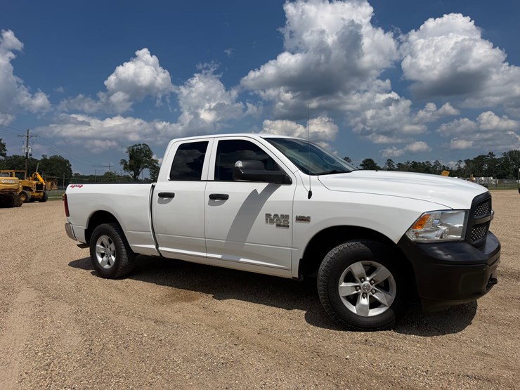 2019-dodge-1500-image-2