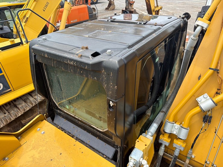 caterpillar-336-image-21