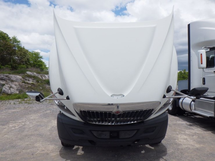 2016-international-prostar-image-22