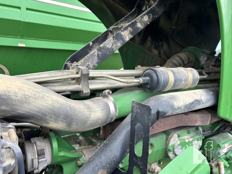 2004-john-deere-8220t-image-29
