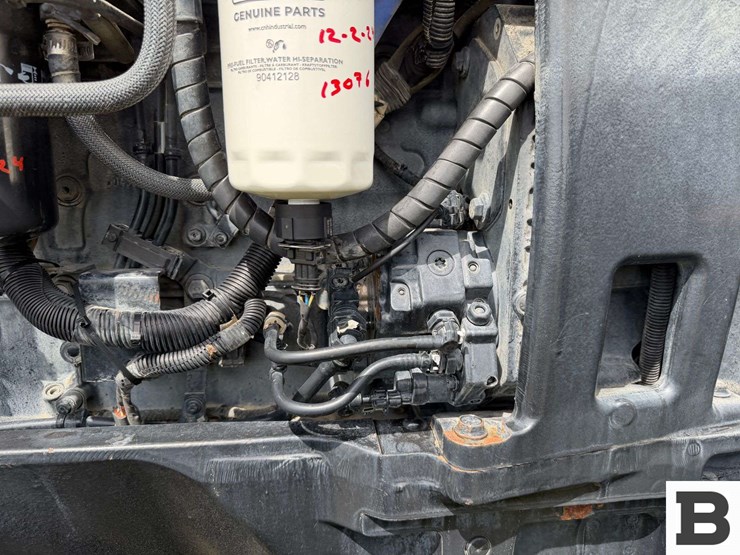 2014-case-ih-magnum-200-cvt-image-83