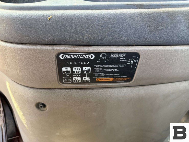 2016-freightliner-cascadia-125-image-63