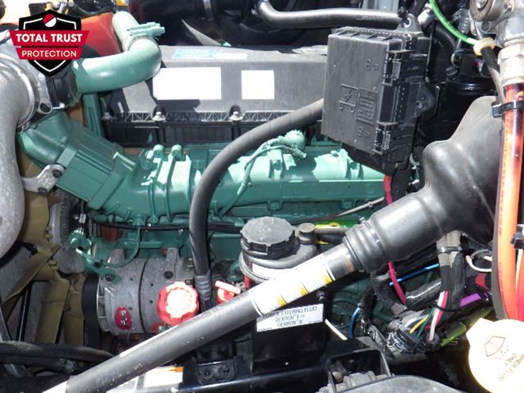 2021-volvo-vnr300-image-18