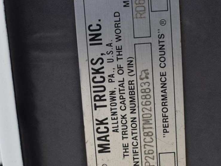 1996-mack-rd688s-image-35