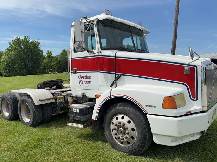1996-cummins-m11-image-1