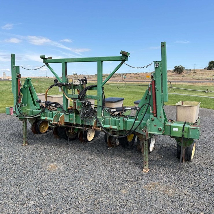JOHN DEERE 6