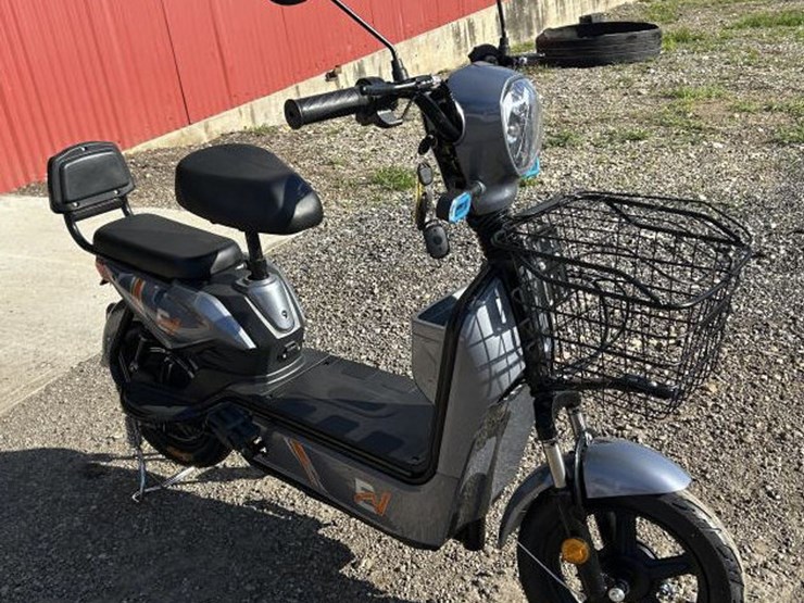 #9-•-electric-bike-(irev)---grey-image-3