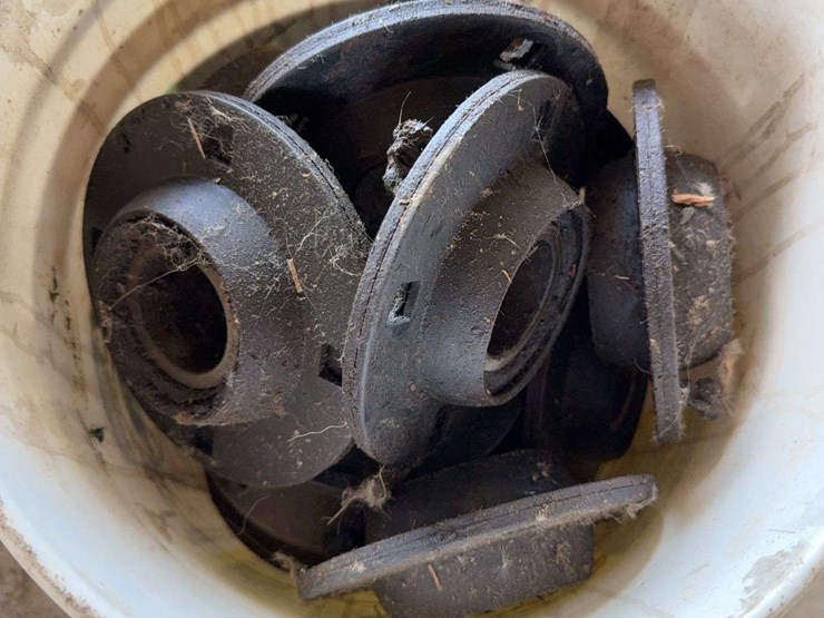 2210-greaseable-bearings-image-2