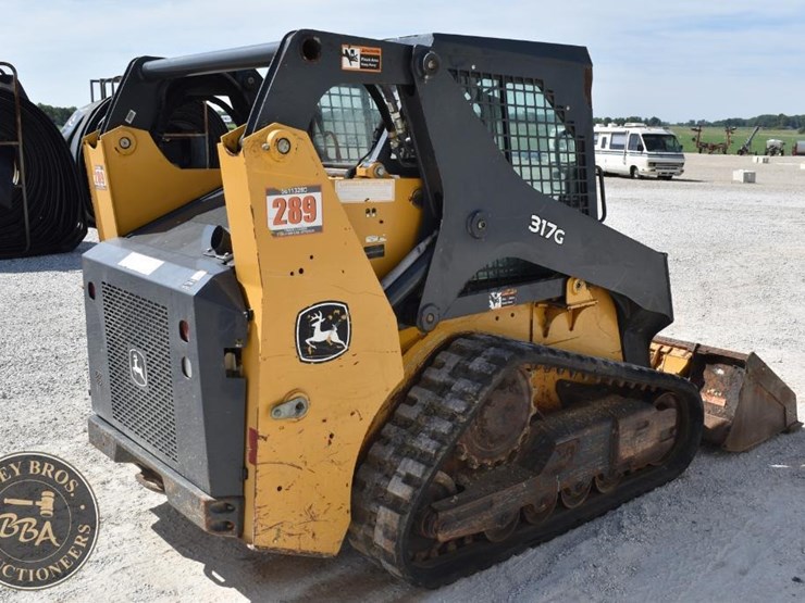 2019-deere-317g-42975-image-4