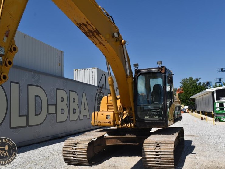 2005-caterpillar-320cl-image-21