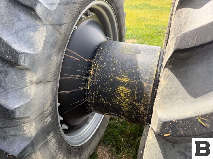 2011-case-ih-magnum-260-image-64