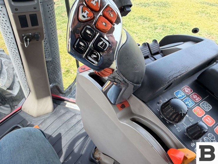 2014-case-ih-magnum-200-cvt-image-98