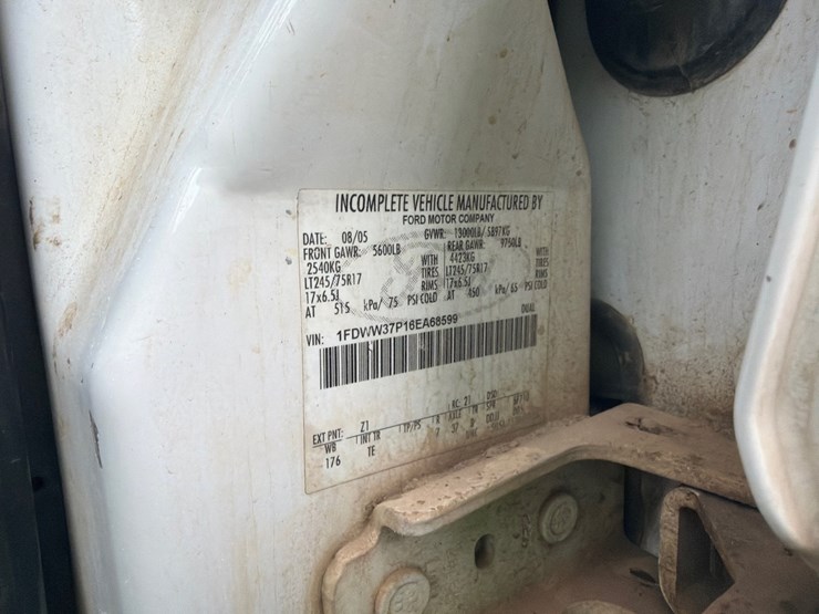 2006-ford-f350-image-21