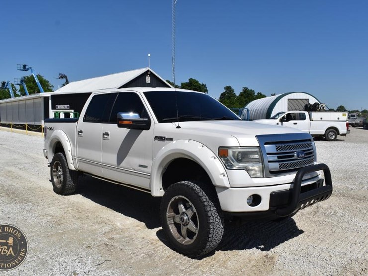 2013-ford-f150-platinum-image-13
