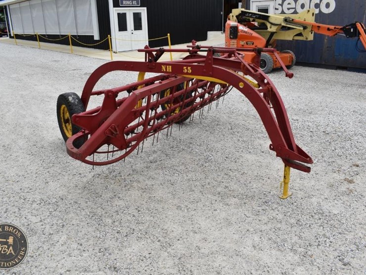 new-holland-55-image-12