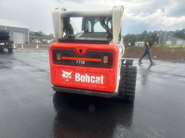 2019-bobcat-t770-image-8
