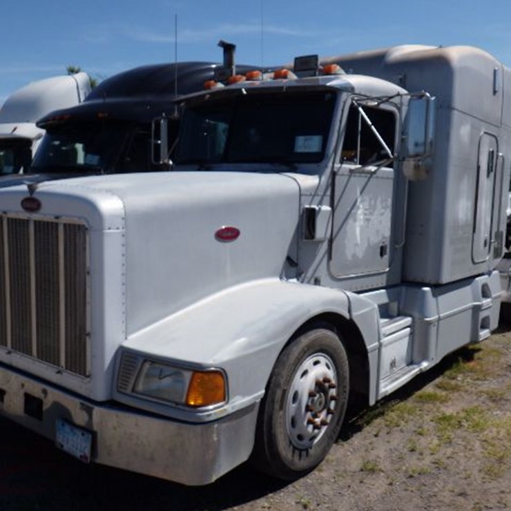 1993 PETERBILT 377
