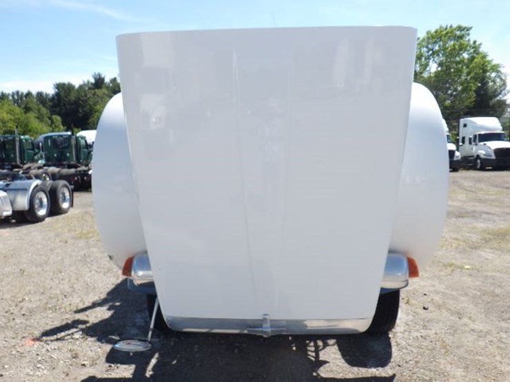 2012-peterbilt-367-image-24