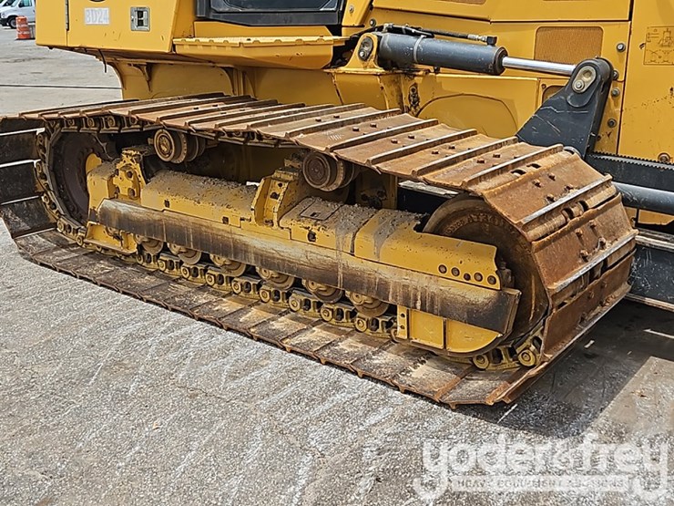 2019-deere-700k-image-12