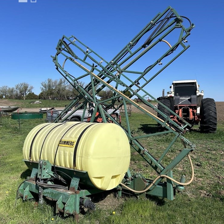 SUMMERS 3-POINT SPRAYER 3981