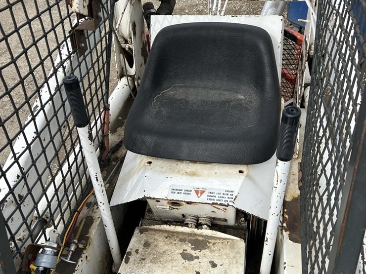 bobcat-371-image-11