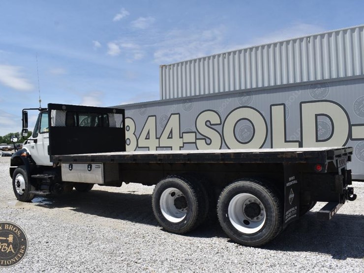2007-international-durastar-4400-image-5