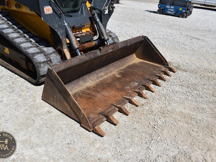 2019-deere-333g-image-17