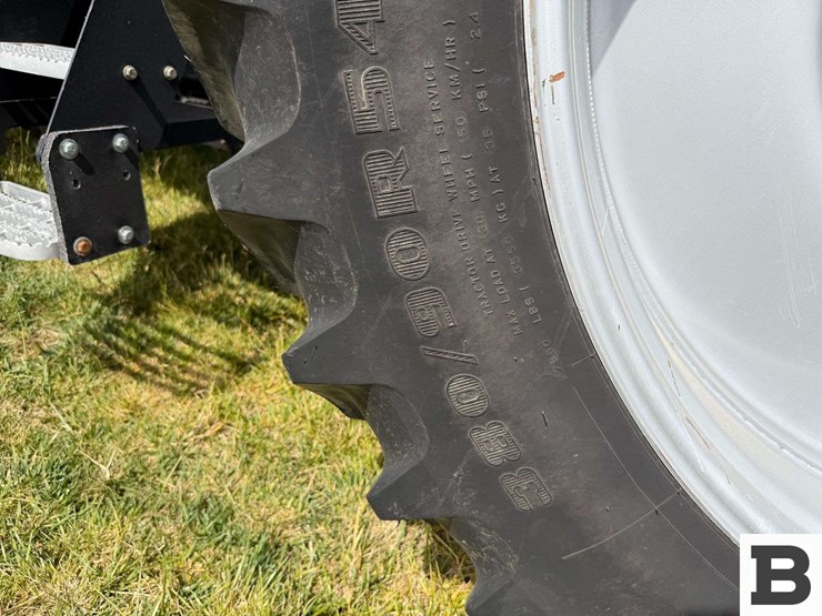 2017-case-ih-magnum-250-cvt-image-54
