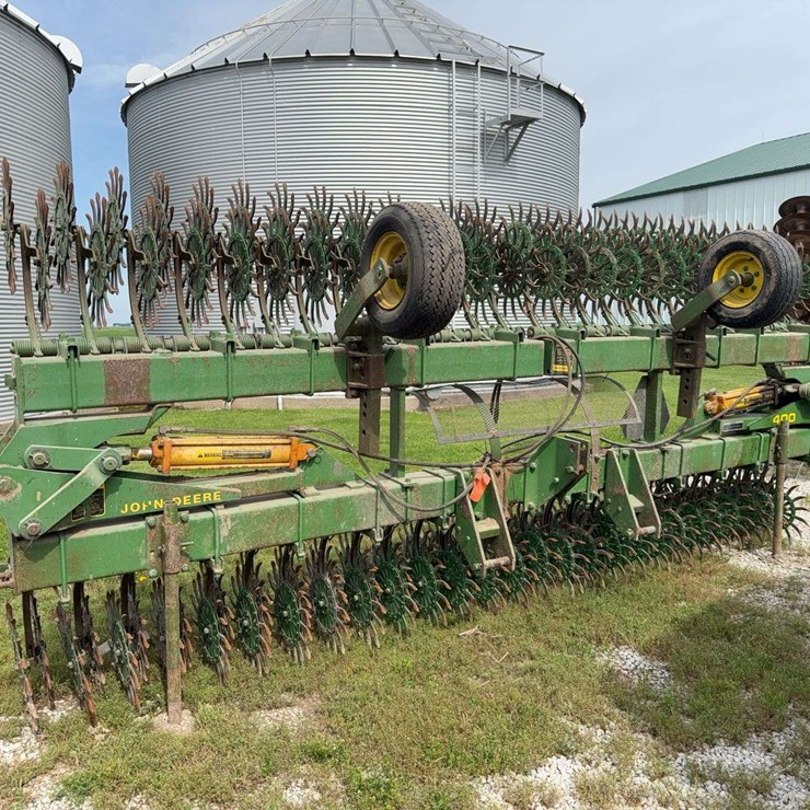 JOHN DEERE 400