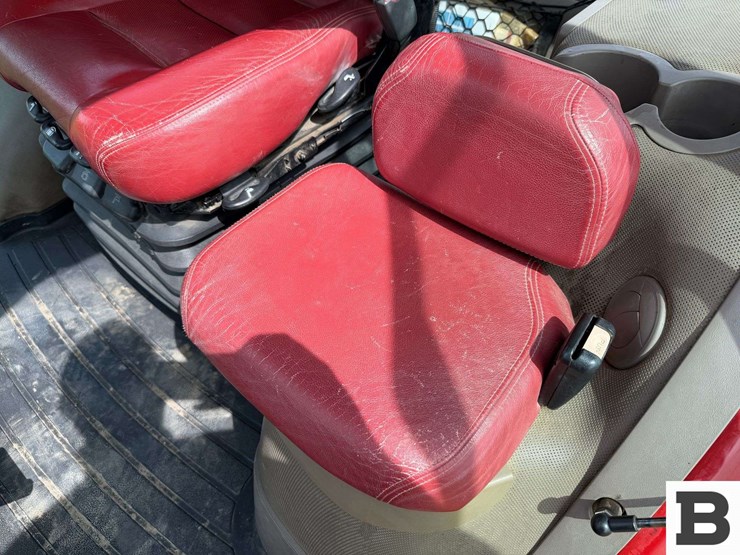 2017-case-ih-magnum-250-cvt-image-97